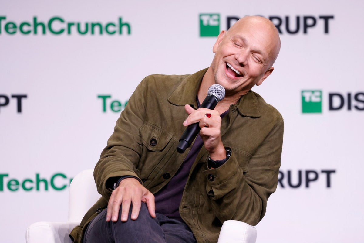 Tony Fadell birinchi AI-gadgetlar nima sababli muvaffaqiyatsiz bo'lib ketganini va keyingi nesil nima talab qilayotganini tushuntiradi