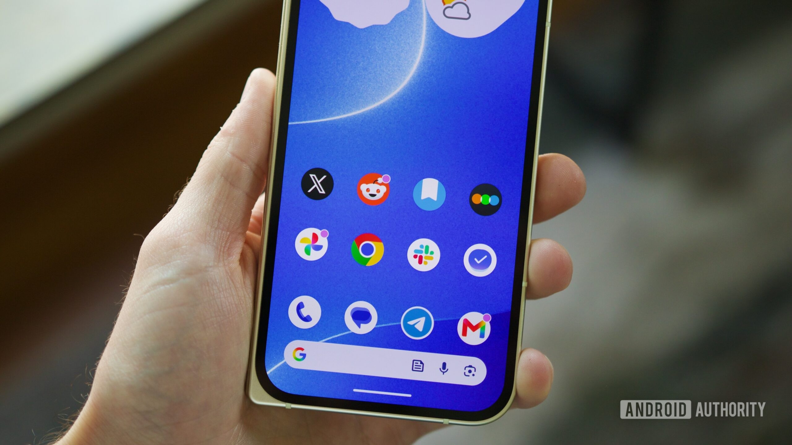Google xotirani ko'p talab qiluvchi Android ilovalariga qarshi kurashni kuchaytirmoqda