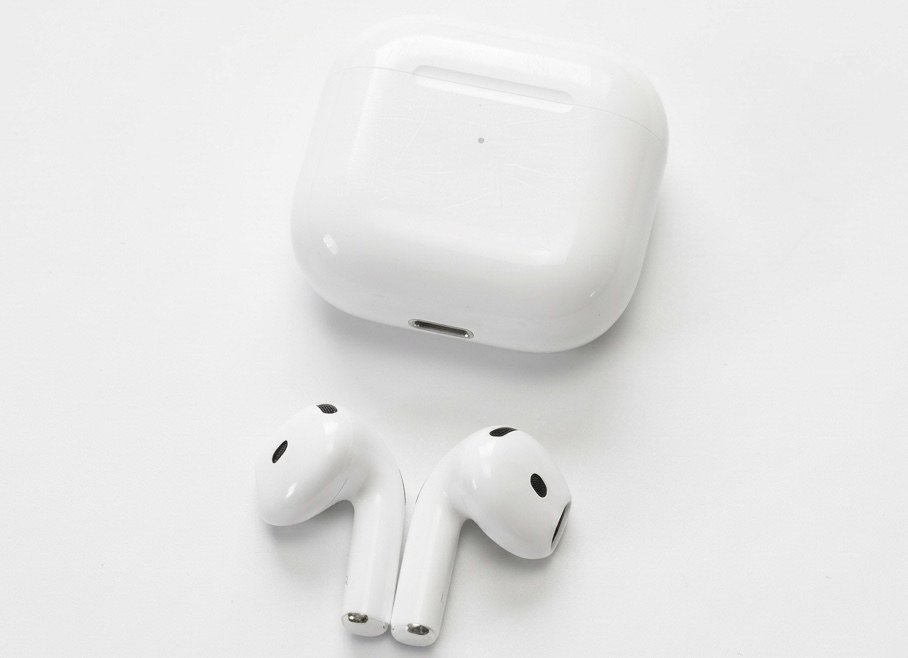 AirPods 5: endi dastadan suring — tovush balandligini barmoq bilan boshqarish qo'shildi