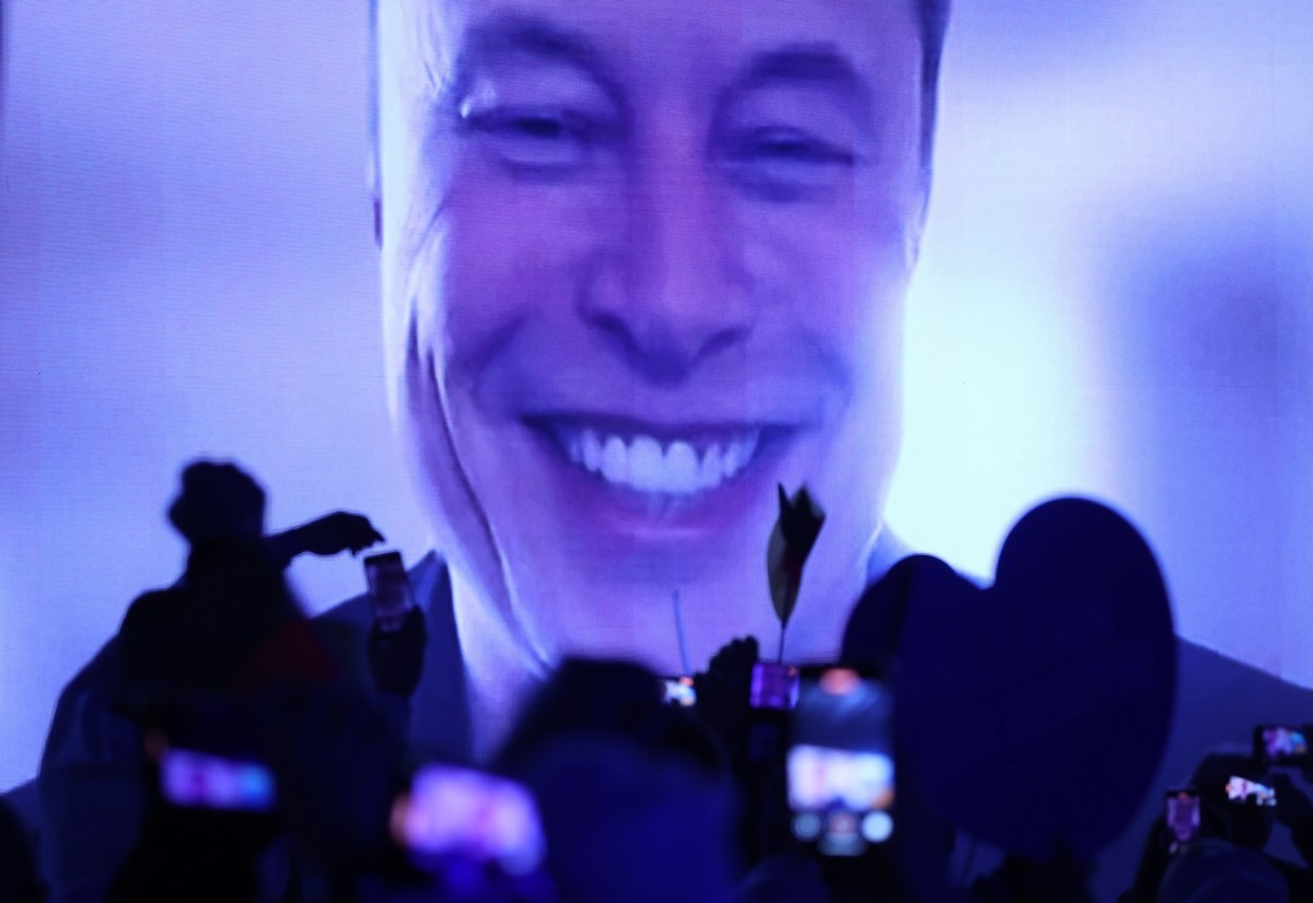 Elon Muskning xAI kompaniyasi OpenAI taqdimotidan oldin domen oldi
