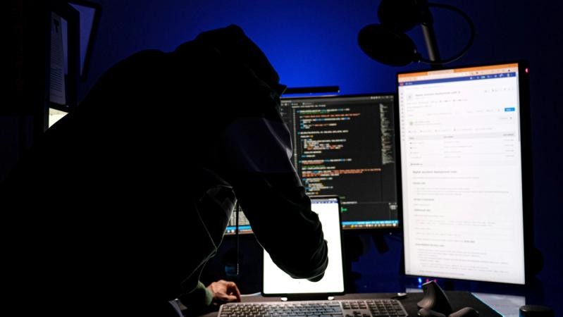 AQShda rus tilida so'zlashuvchilarga mo'ljallangan yirik kripto-firibgarlik tarmog'i fosh etildi