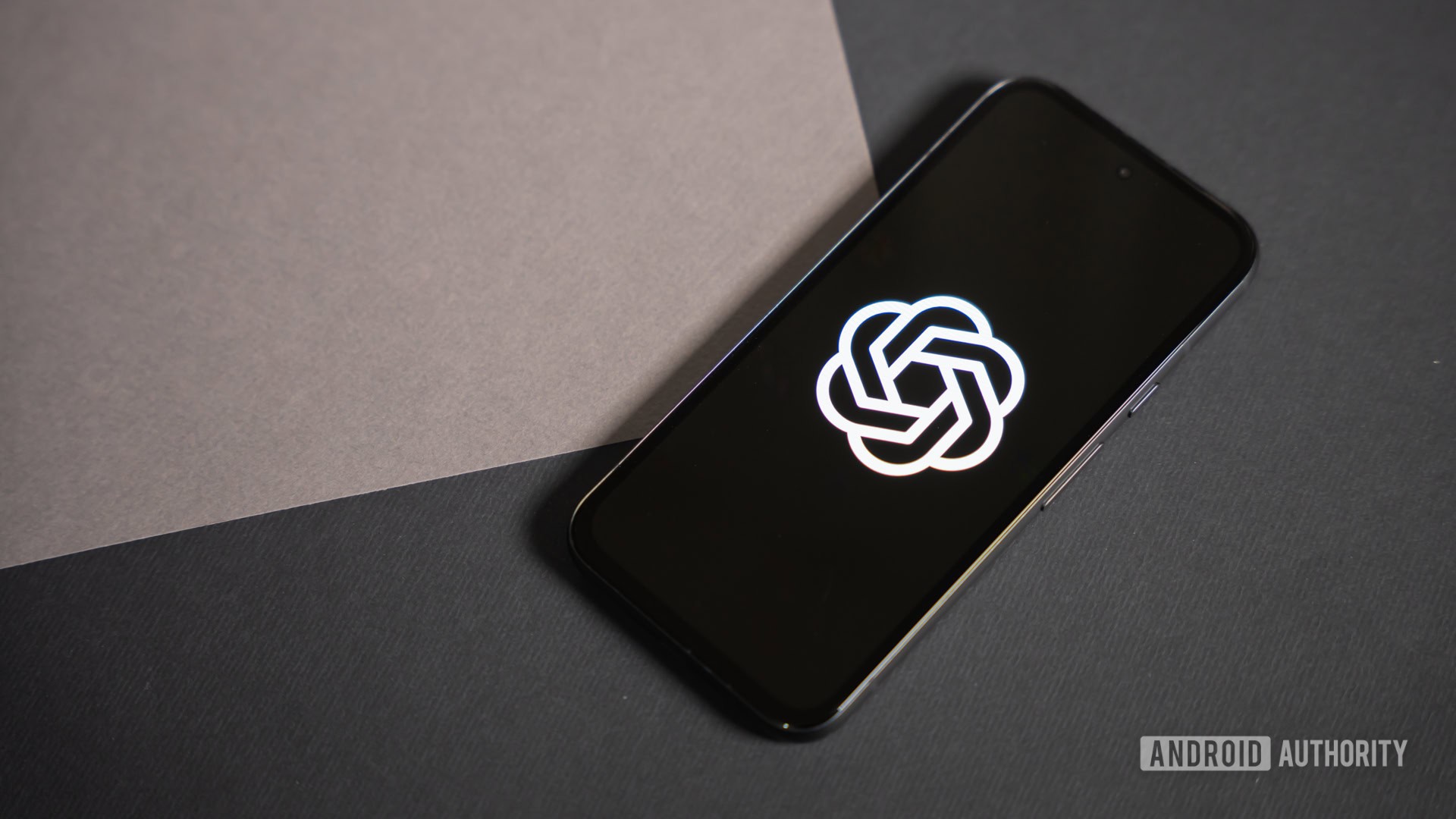 OpenAI GPT-6.1 Astra loyihasini sun'iy intellektning qoidabuzarliklari sababli bekor qildi
