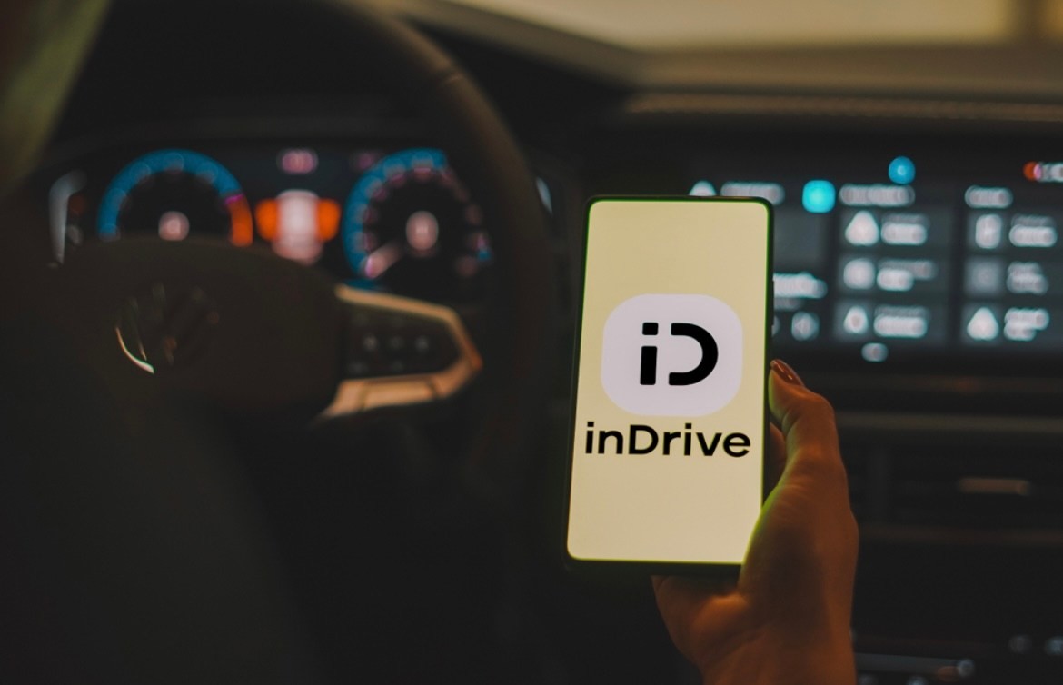 inDrive taksi xizmatidan kengayib, reklama bozoriga kirishdi