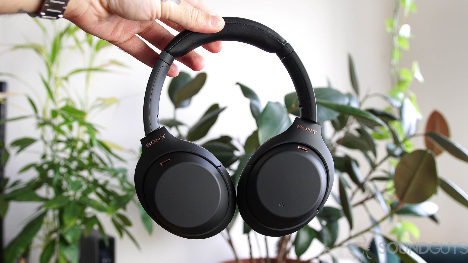 Sony WH-1000XM4C Bluetooth 6.0 va yangi ranglar bilan qaytmoqda