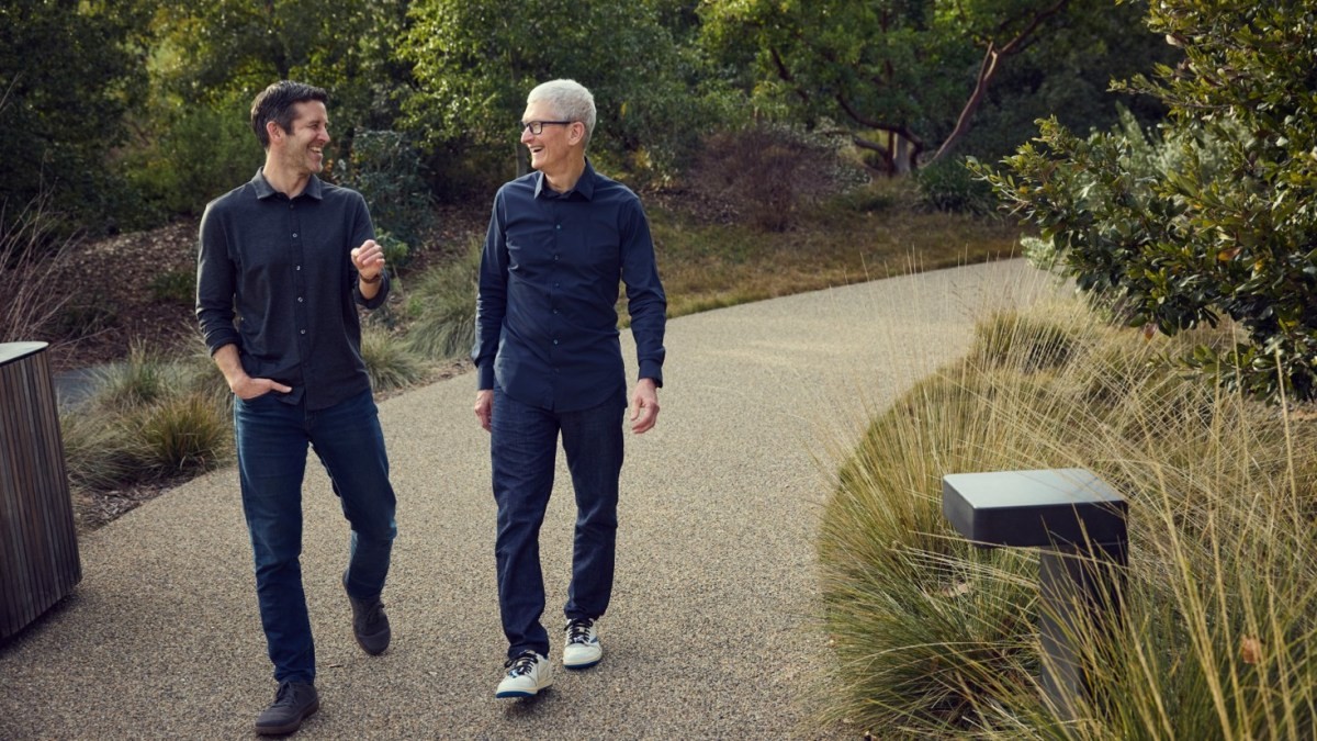 Tim Kukning vidolashuv maktubi: Apple mahsulot yaratuvchisi qo'lida