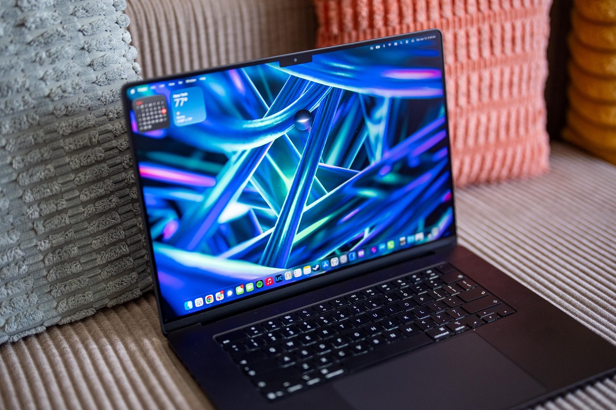 Apple macOS 27 yangi suniy intellekt imkoniyatlari bilan chiqarildi