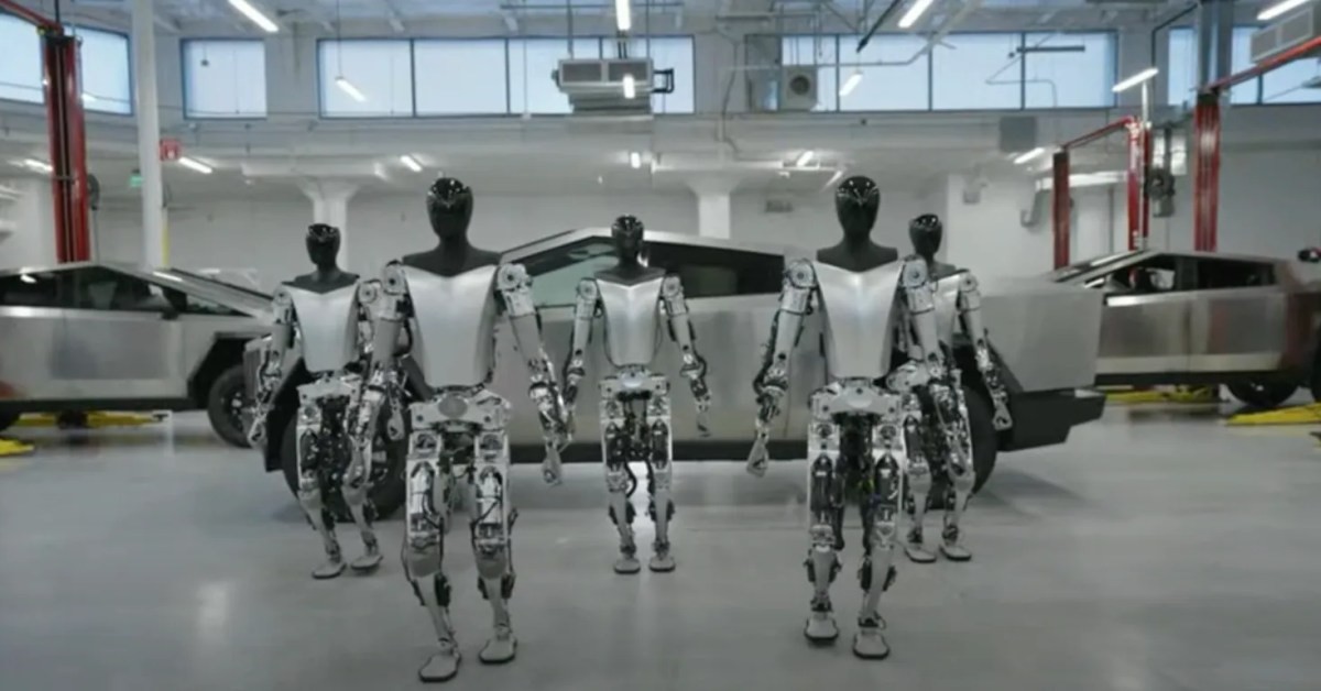 Tesla Optimus ishlab chiqarishni haftasiga yuzlab donagacha oshirdi, biroq robotlarda muammolar saqlanib qolmoqda