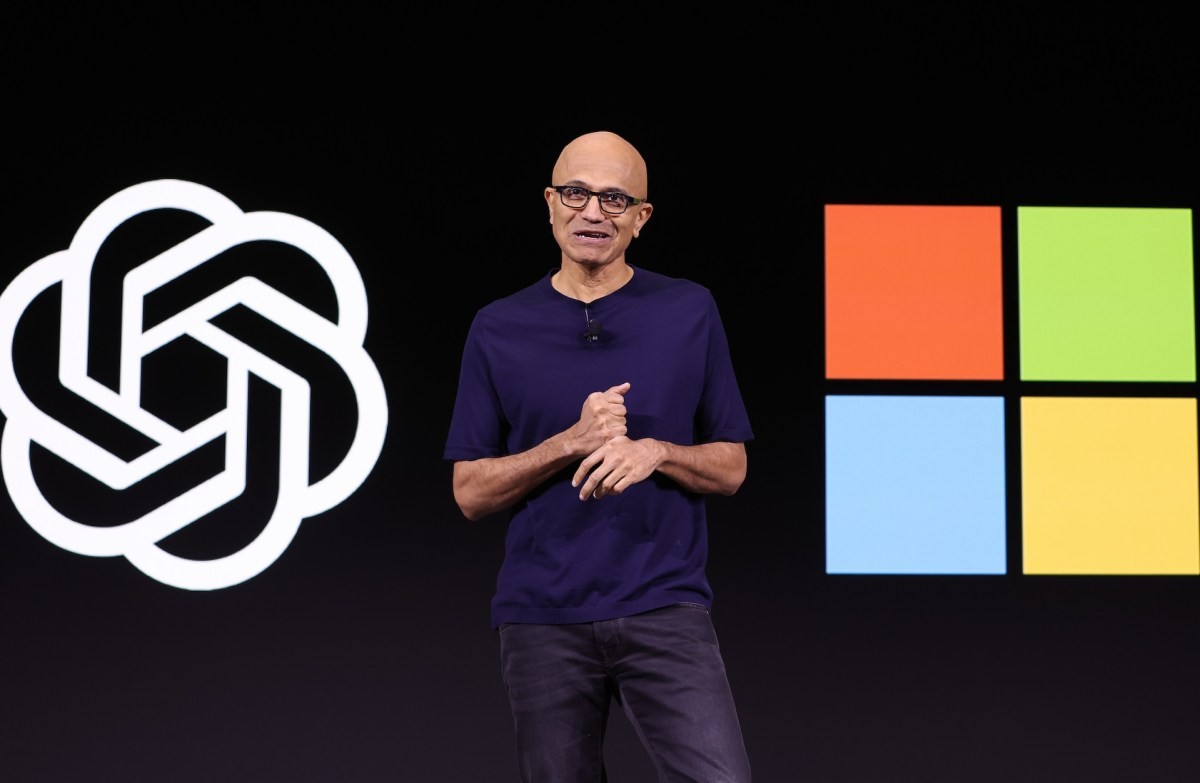 Microsoft rahbari sun'iy intellekt ma'lumotlarini yig'ishni insoniyat tarixidagi eng yirik mehnat o'g'irligi deb atadi