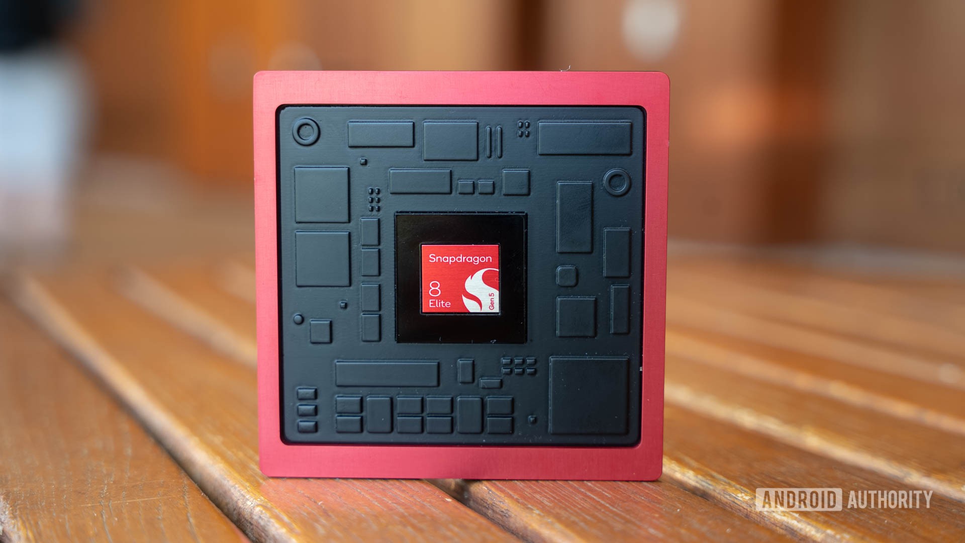 Qualcomm ikkita yangi Snapdragon 8 Elite chipini e'lon qildi
